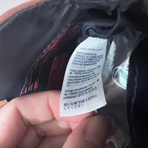 Tommy Hilfiger Mini Bag Crossbody with Chain Strap - Picture 9 of 9